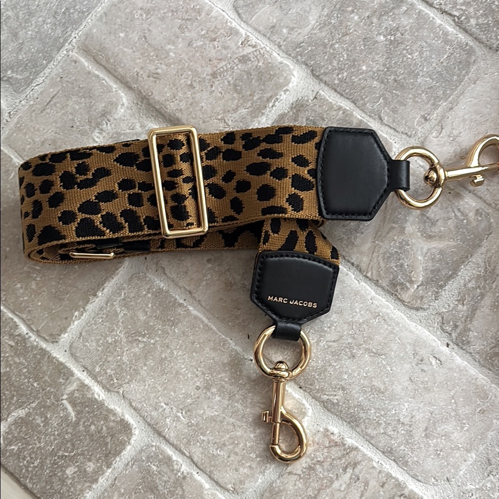 Marc Jacobs Webbing Strap Leopard